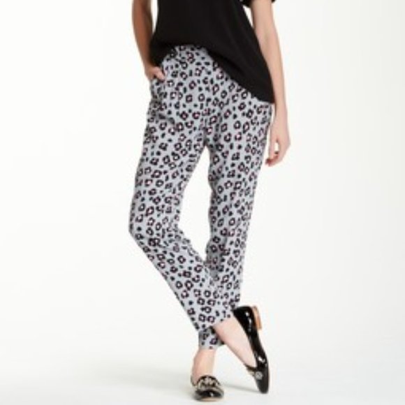 kate spade Pants - Kate Spade Grey Cyber Cheetah Avery Pants size 6